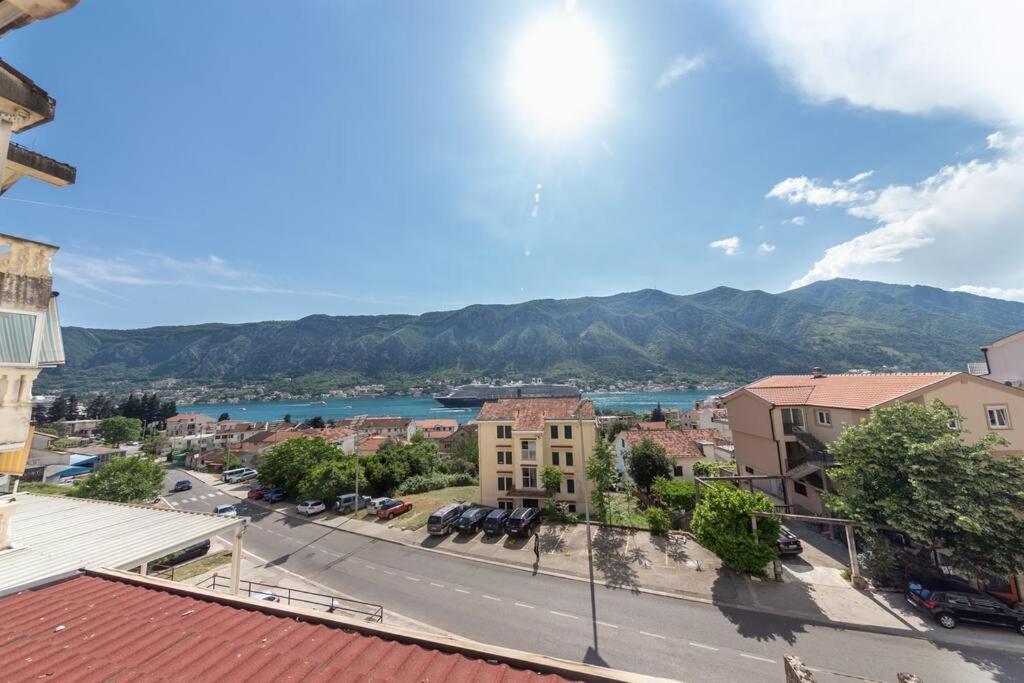 Sailor'S Knot Apartment - Central And Amazing Sea View Kotor Exterior foto